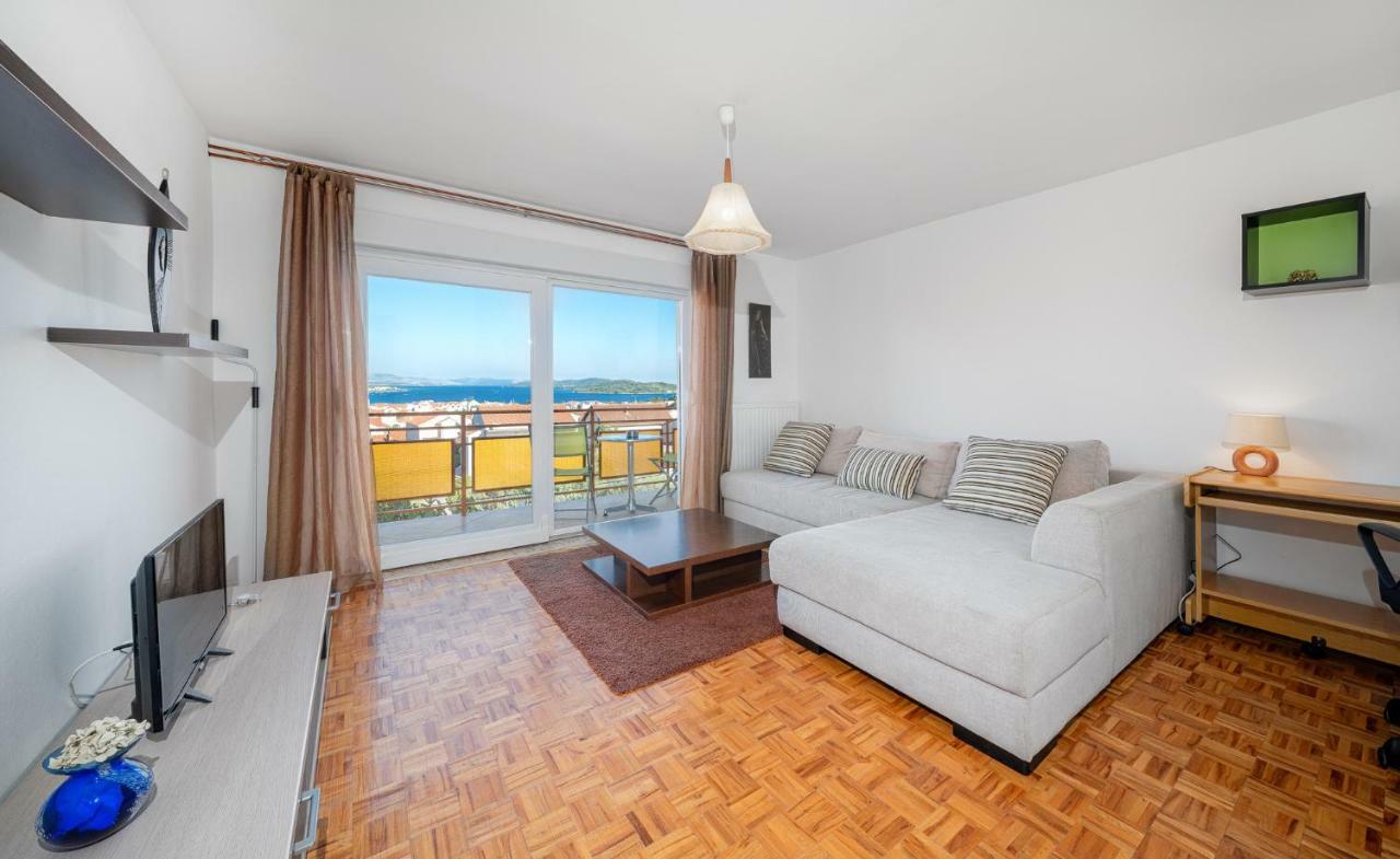Apartmani Pataca Vodice Eksteriør bilde
