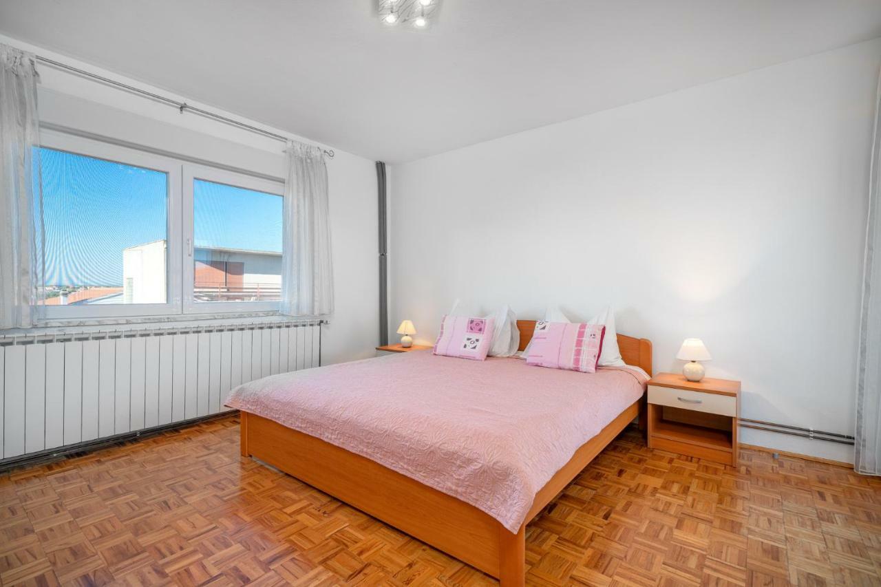 Apartmani Pataca Vodice Eksteriør bilde