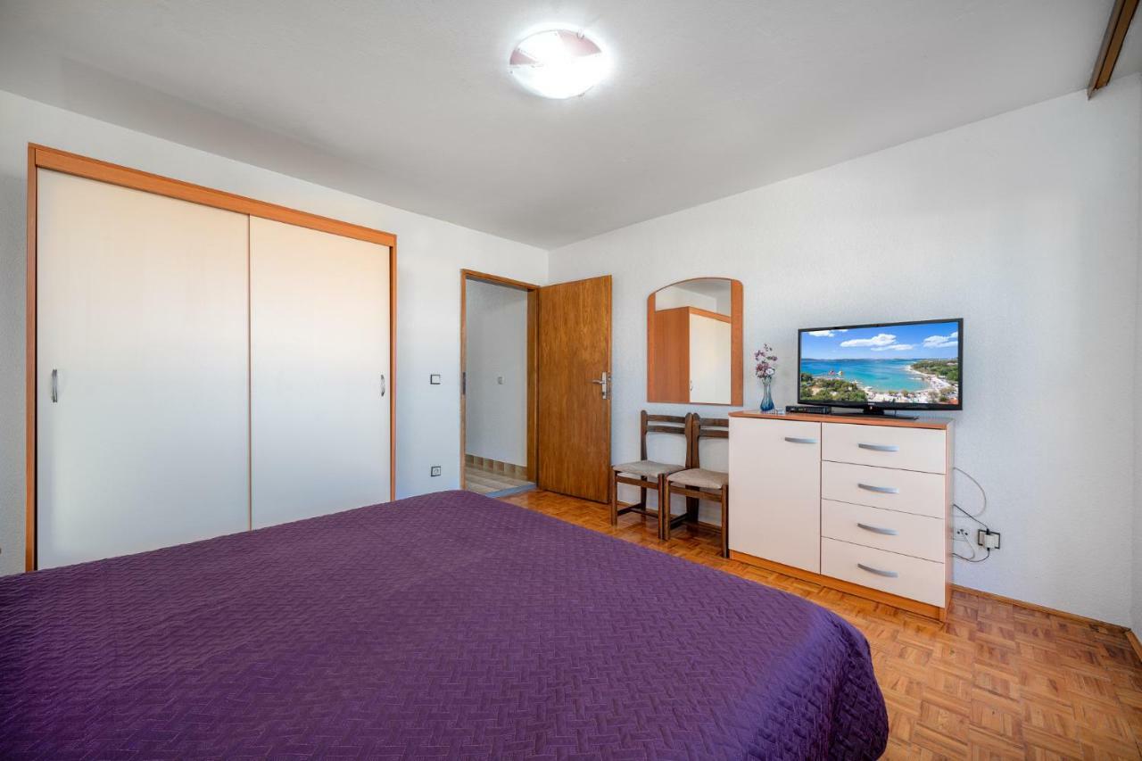 Apartmani Pataca Vodice Eksteriør bilde