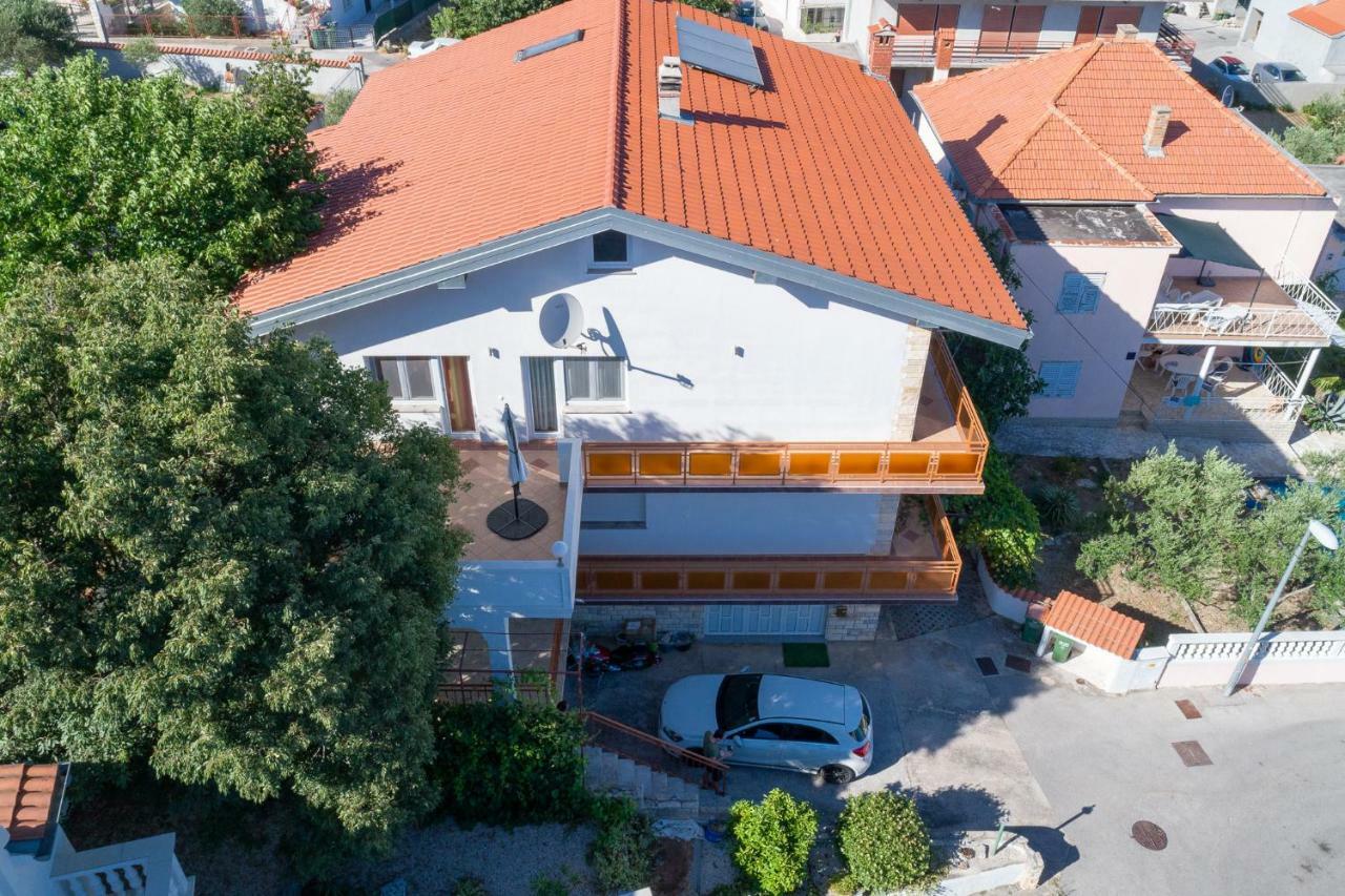 Apartmani Pataca Vodice Eksteriør bilde