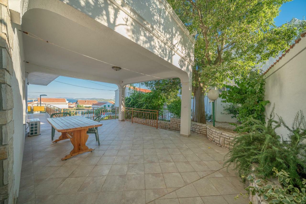 Apartmani Pataca Vodice Rom bilde