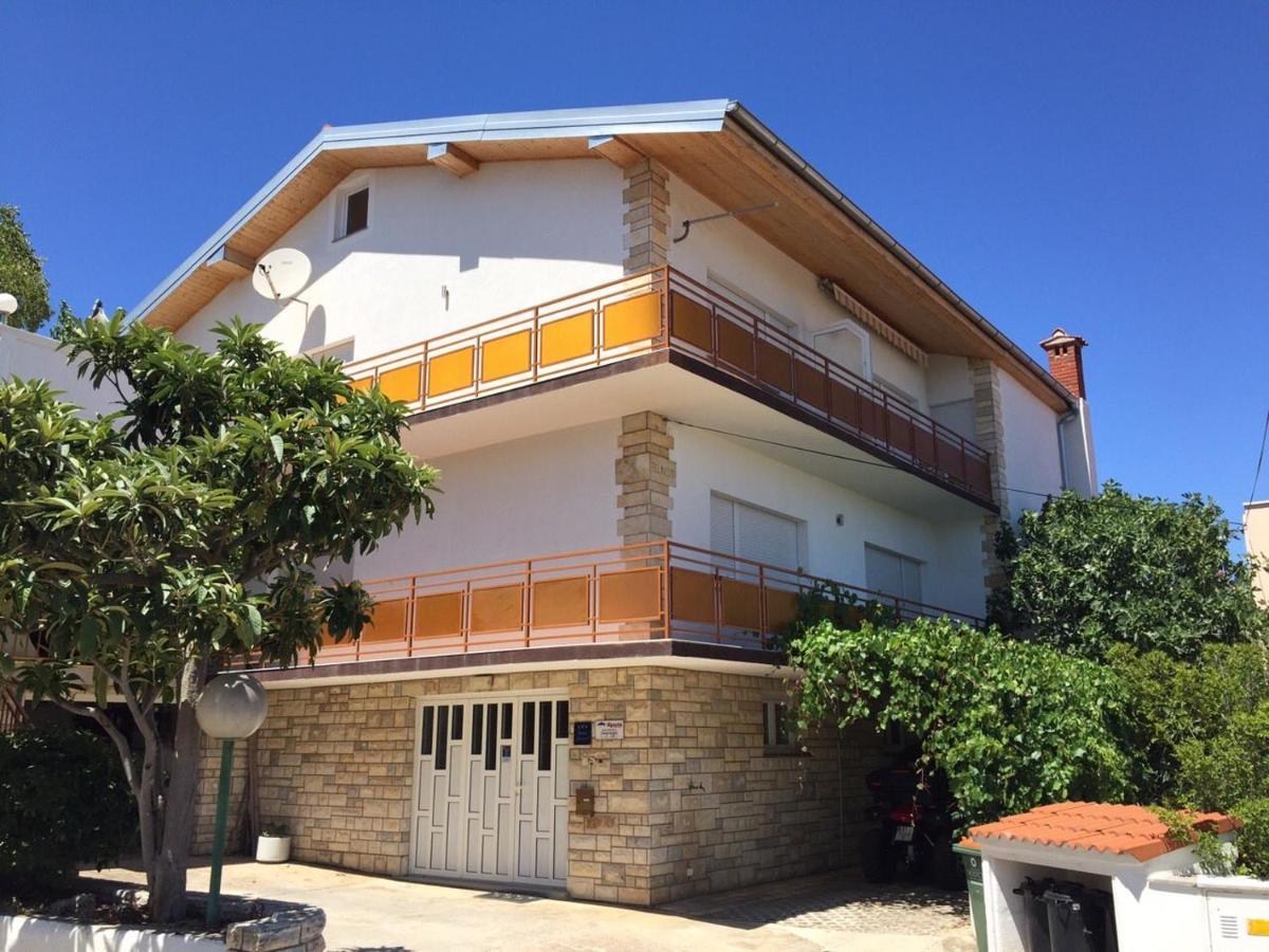 Apartmani Pataca Vodice Eksteriør bilde